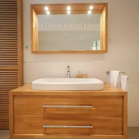 Apartman Gin Lejlighed