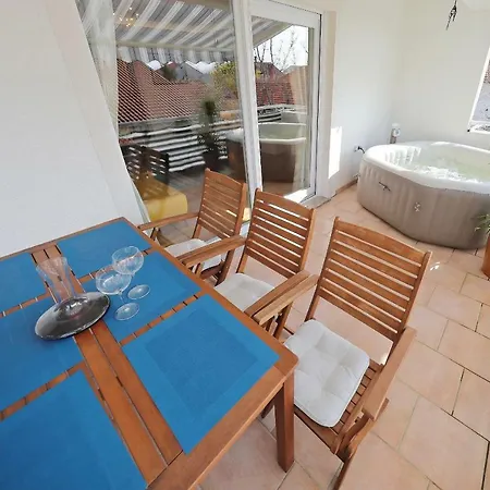Lejlighed Apartman Gin