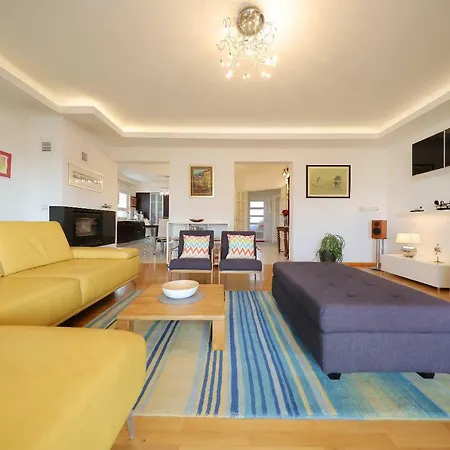 Apartman Gin * زادار