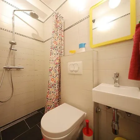 Apartman Gin شقة